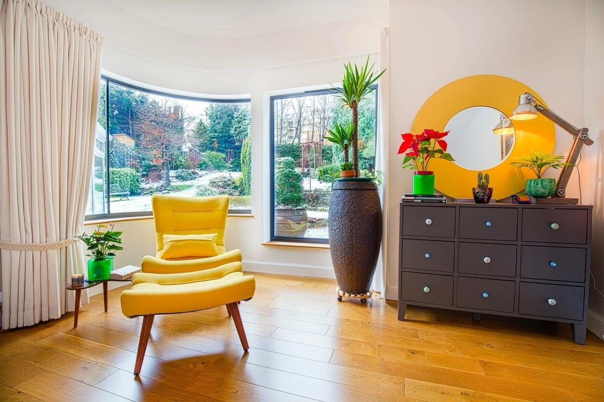 Contemporary open-plan living space within a Giffnock house extension